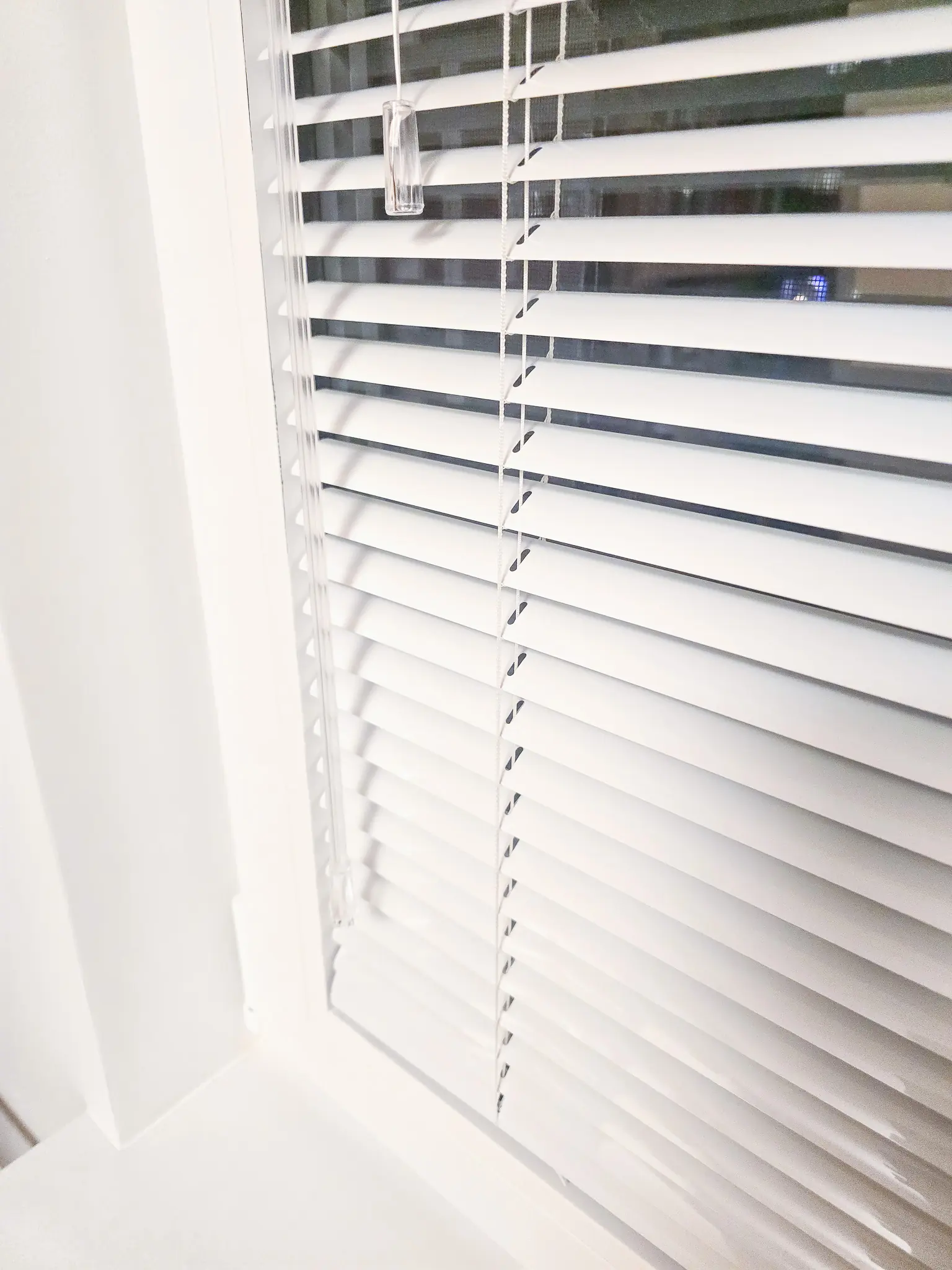 Żaluzje aluminiowe okienne, montaż w Mazowieckiem, ujęcie 05